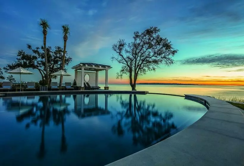 ホテル The Lodge At Sea Island