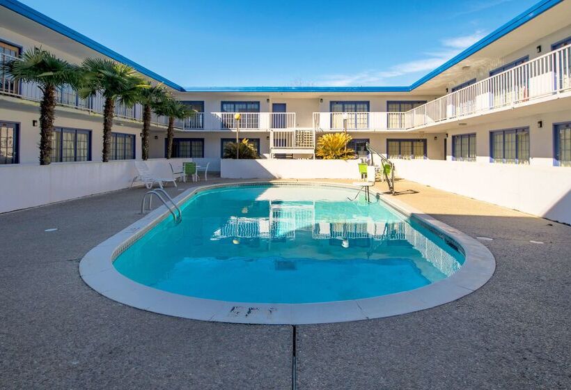 Motel 6 Opelousas, La