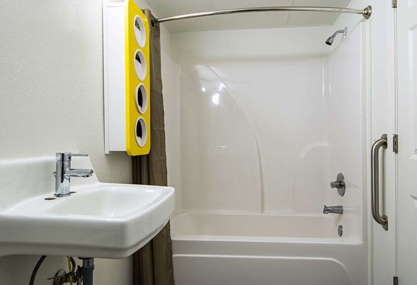 Motel 6 Opelousas, La