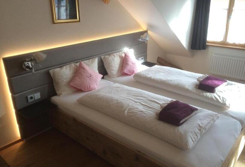 Zum Hirschen   Hotel & Gasthaus Beim Stöckeler