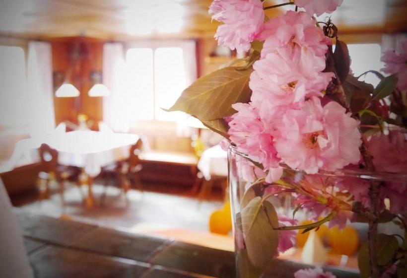 Zum Hirschen   Hotel & Gasthaus Beim Stöckeler