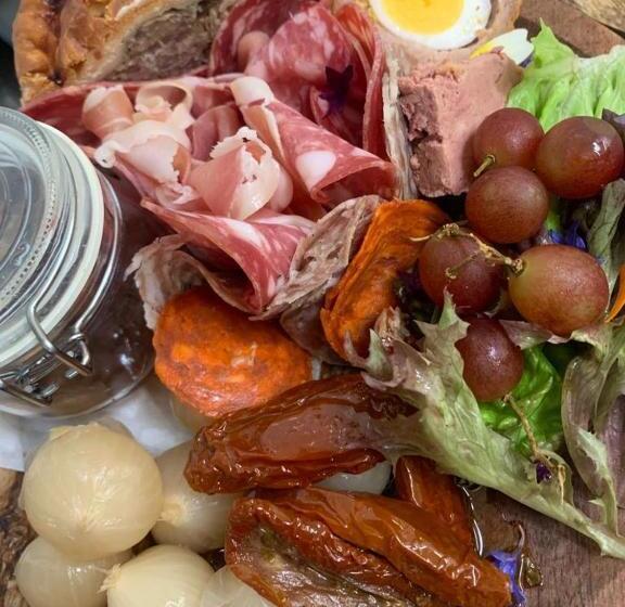 ユースホステル Upstairs At The Pipe Makers