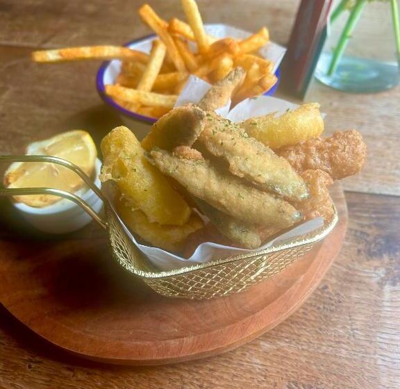 ユースホステル Upstairs At The Pipe Makers