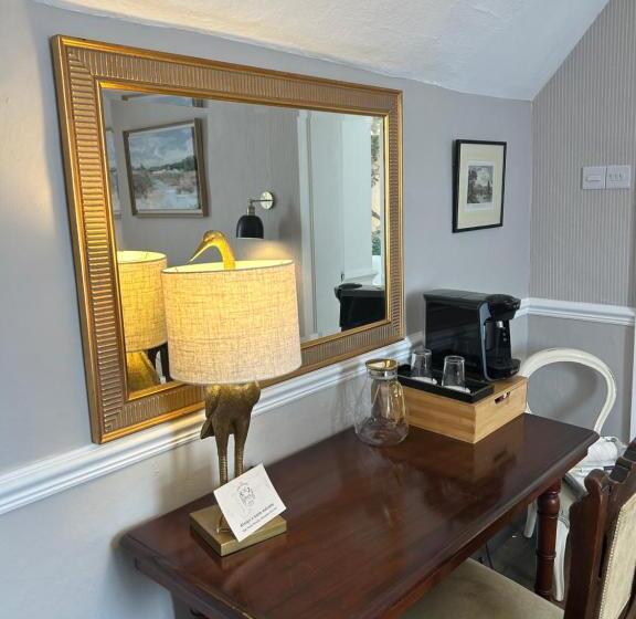 ユースホステル Upstairs At The Pipe Makers