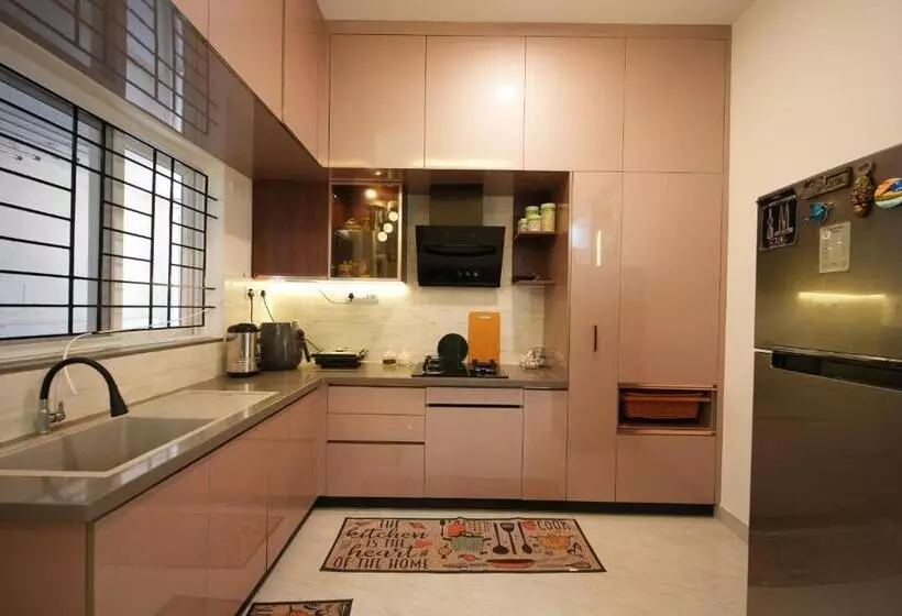 Aamiaismajoitus (B&B) Aayushman Luxury Homes