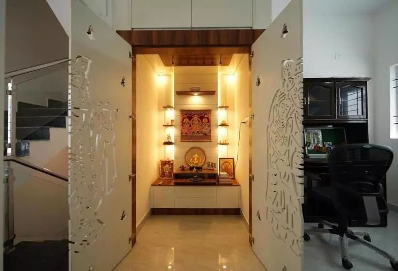 Aamiaismajoitus (B&B) Aayushman Luxury Homes