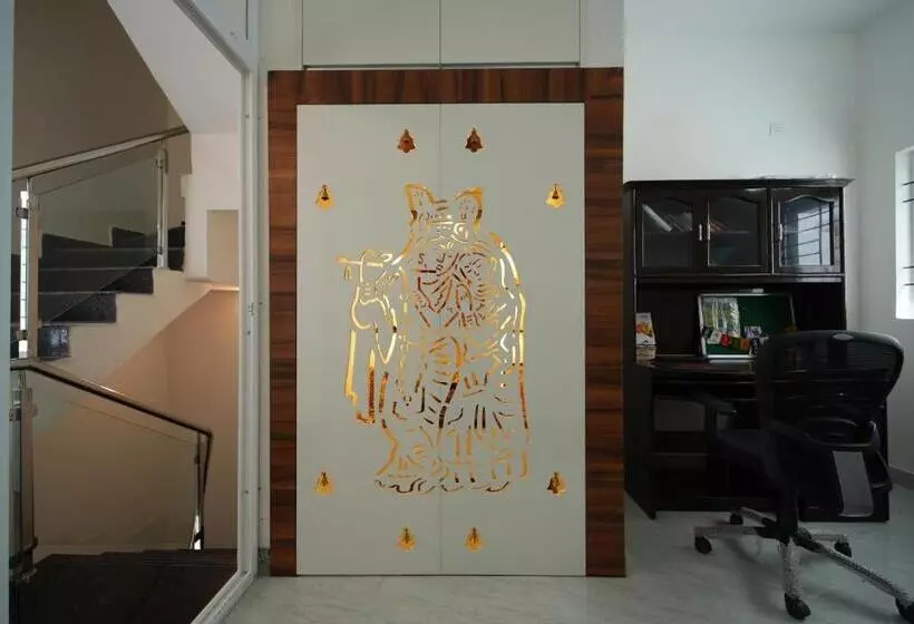 Aamiaismajoitus (B&B) Aayushman Luxury Homes