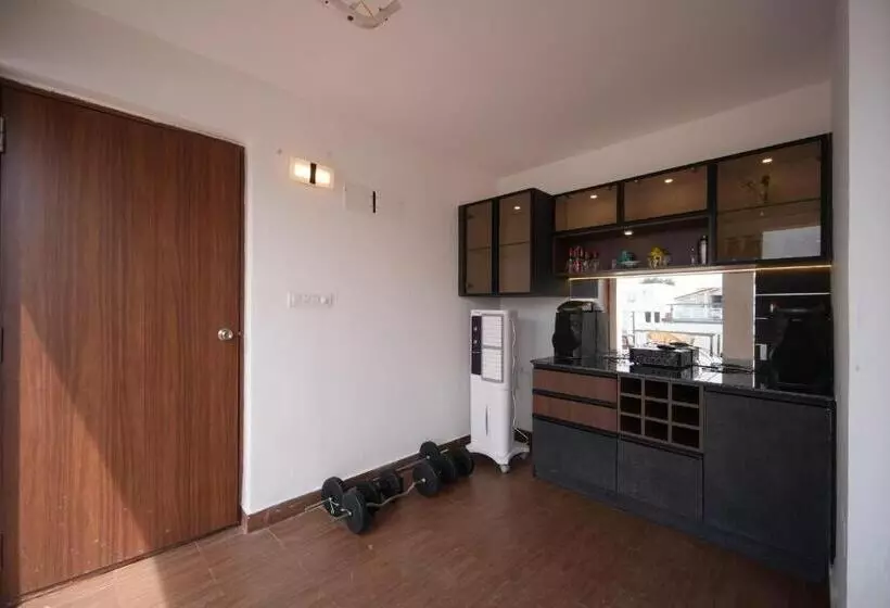 Aamiaismajoitus (B&B) Aayushman Luxury Homes