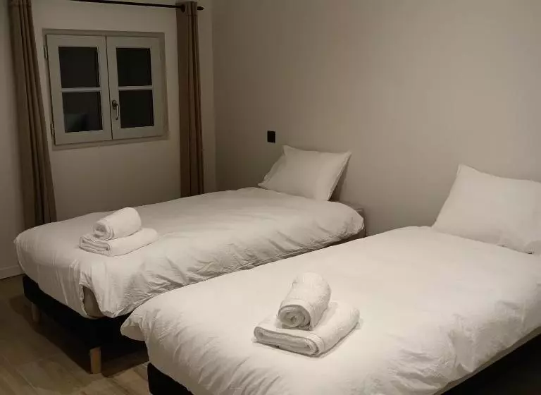 Aamiaismajoitus (B&B) Les Bastides De Roquemaure