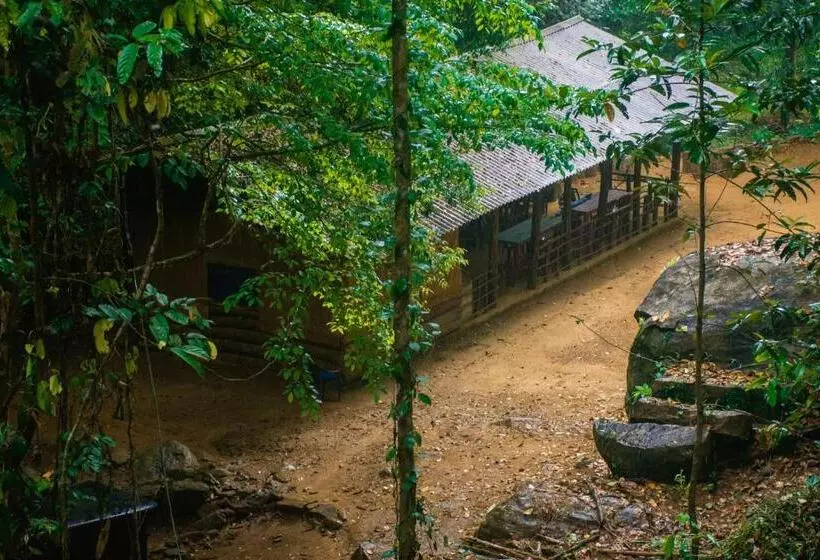ベッドアンドブレックファースト Rock Pool Eco Lodge