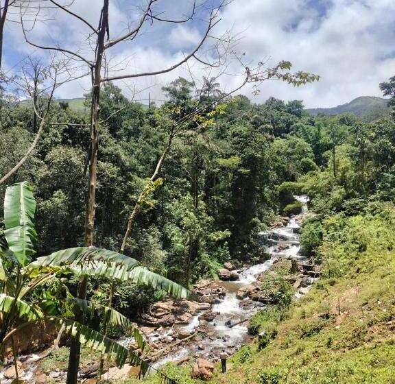 Coorg Hotel And Cottage