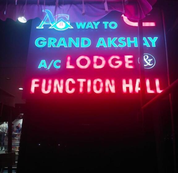 Grand Akshay Hotel And A/c Lodge