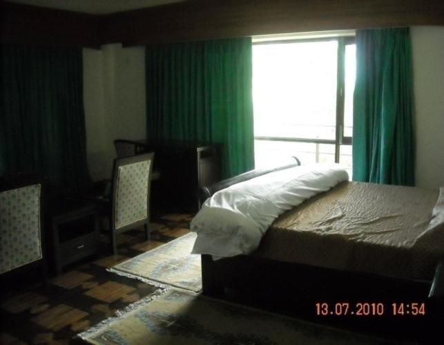 בית מלון כפרי Ayushkunj Jungle Resorts