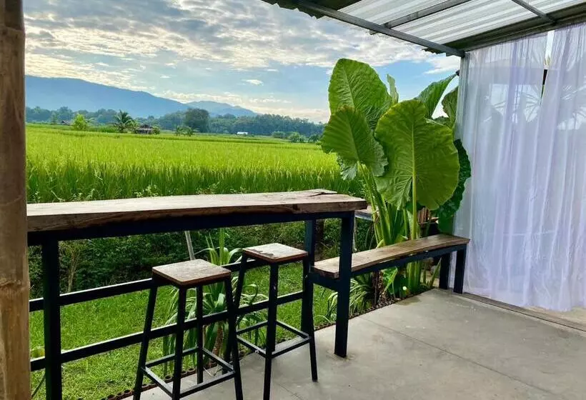 ホテル Dee Tor Jai Farm Stay ดีต่อใจฟาร์มสเตย์