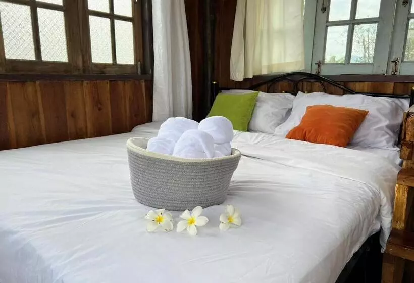 ホテル Dee Tor Jai Farm Stay ดีต่อใจฟาร์มสเตย์