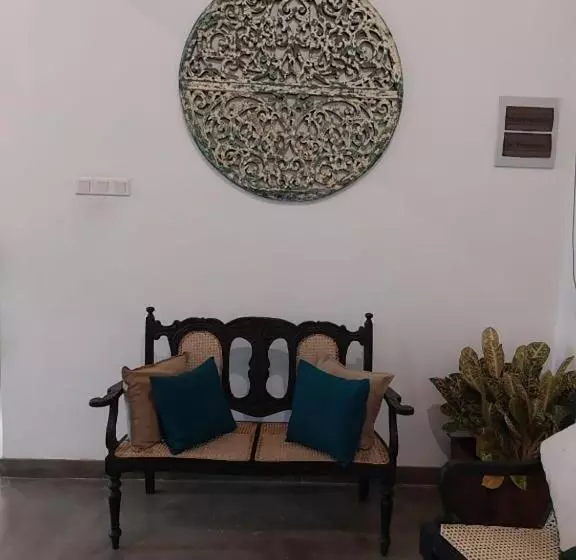 ホテル Dhyana Villa