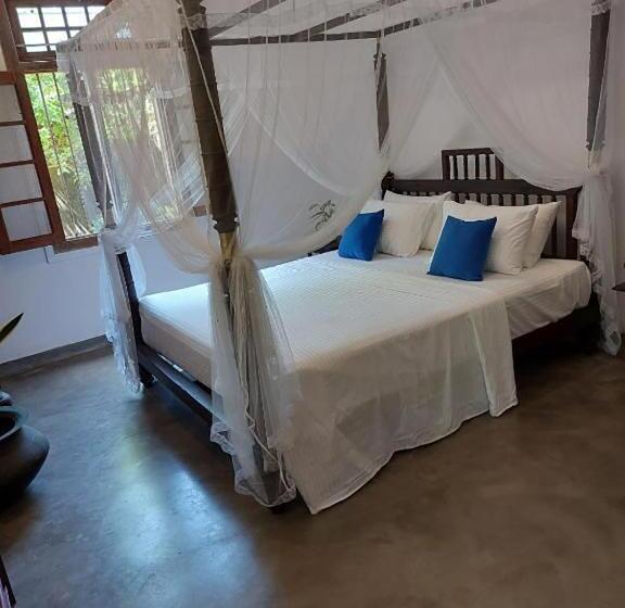 هتل Dhyana Villa