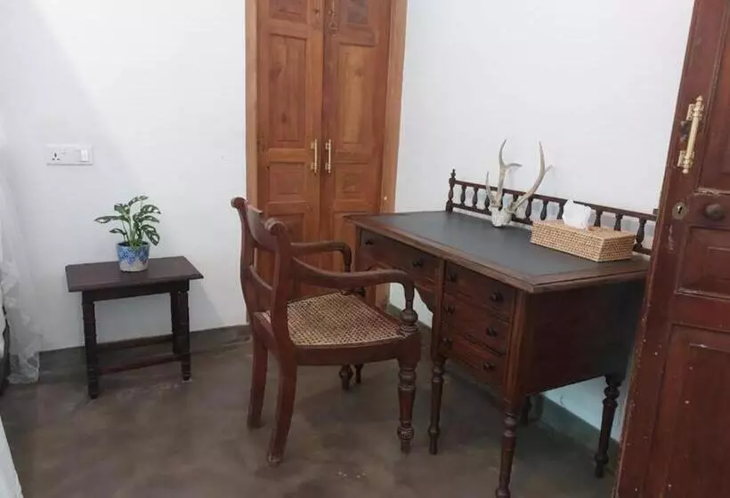 ホテル Dhyana Villa