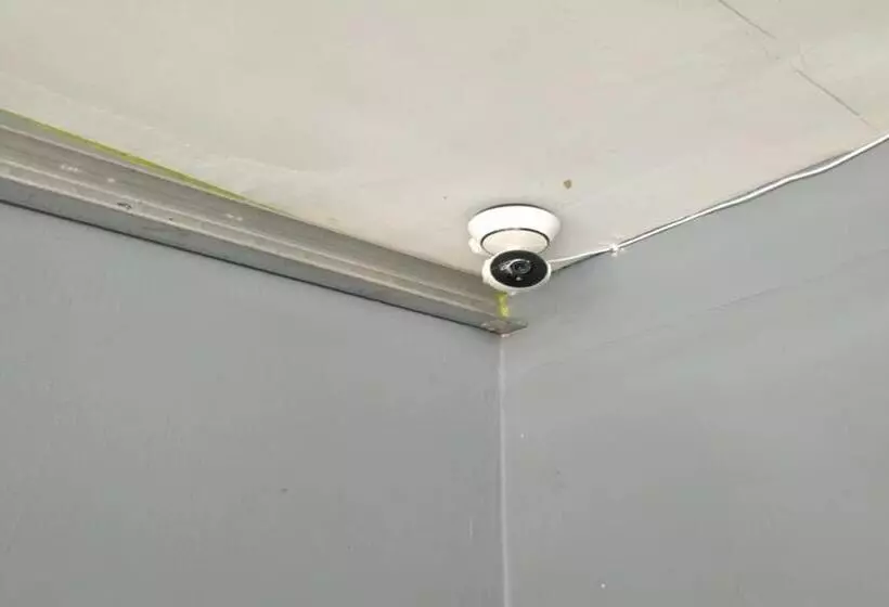 ホテル Oyo Life 93154 White Kos Jenggala