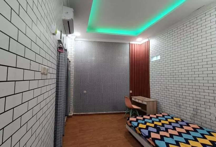 Hotelli Oyo Life 93158 Kost Asaka