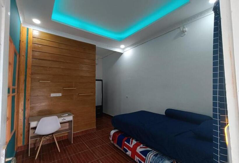 Otel Oyo Life 93158 Kost Asaka