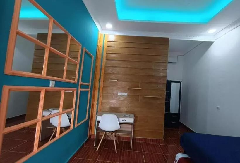 Hotelli Oyo Life 93158 Kost Asaka