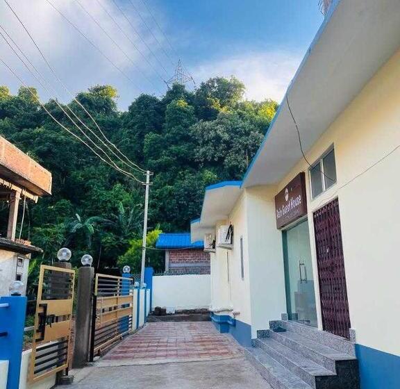 فندق Oyo Rain Guest House