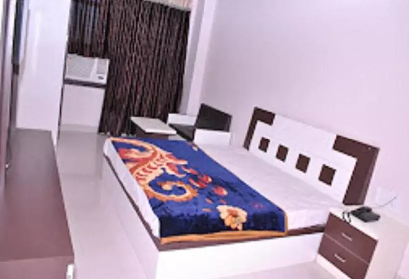 ホテル Varun Inn