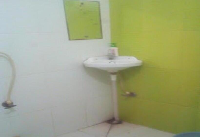 בית מלון כפרי Varun Inn