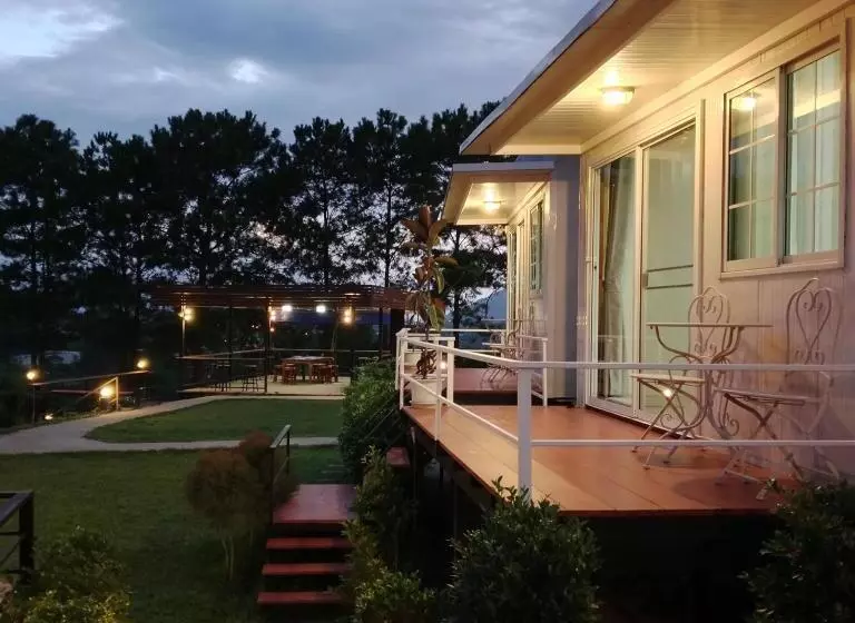 Hotelli White House At เขาค้ออินไซด์ฮิลล์