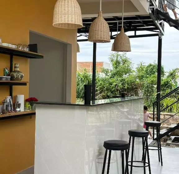 پانسیون Color Inn   Homestay & Cafe