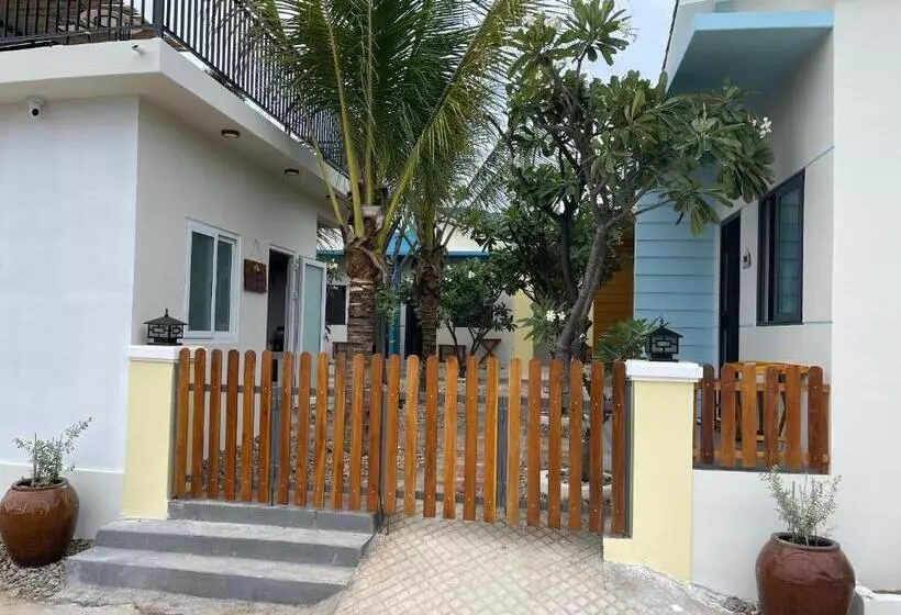 پانسیون Color Inn   Homestay & Cafe