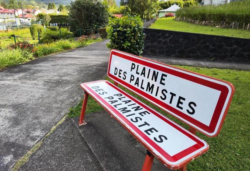 پانسیون Maison De Charme, En Plaine Poésie Chez L Habitant