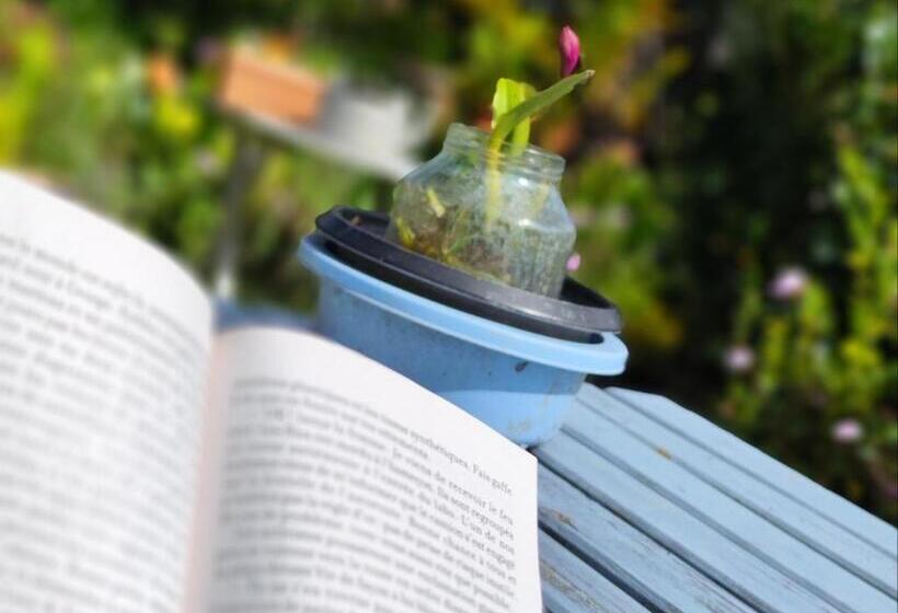 پانسیون Maison De Charme, En Plaine Poésie Chez L Habitant