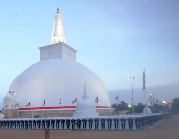 פנסיון Nirwana Resort