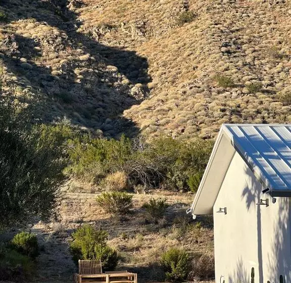 リゾートホテル Two Pepper Ranch   A Desert Oasis