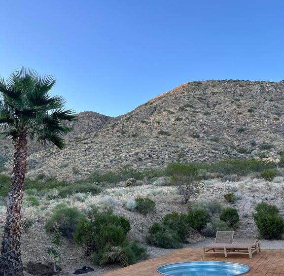 리조트 Two Pepper Ranch   A Desert Oasis