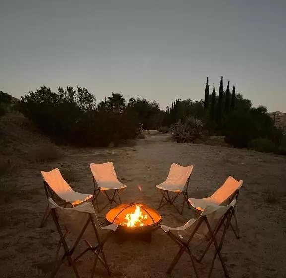 リゾートホテル Two Pepper Ranch   A Desert Oasis