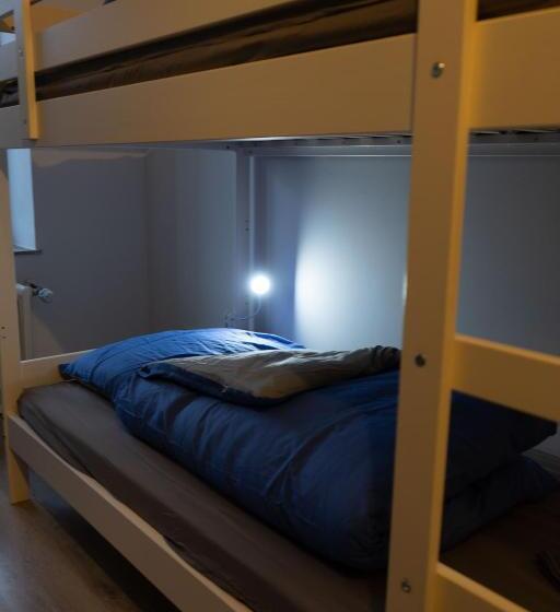 هاستل Downtown Apartments