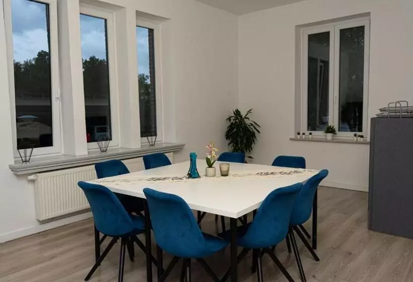 هاستل Downtown Apartments