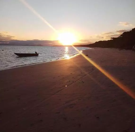 هاستل Ilha Do Mel Casa Familiar Quartos Economicos Nova Brasilia