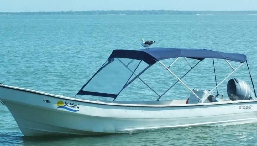 فندق صغير Ilha Do Mel Casa Familiar Quartos Economicos Nova Brasilia