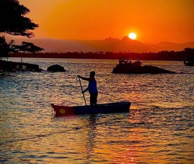فندق صغير Ilha Do Mel Casa Familiar Quartos Economicos Nova Brasilia