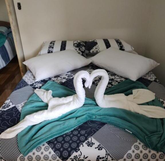 호스텔 Suites Vitasha  Natureza E Praia