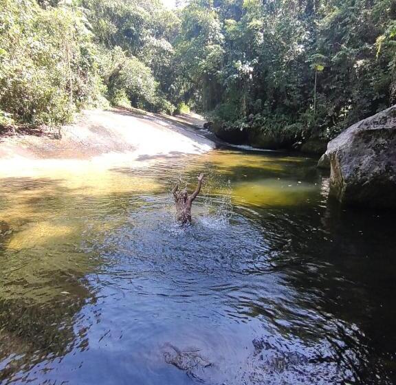 호스텔 Suites Vitasha  Natureza E Praia