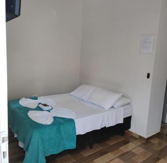 호스텔 Suites Vitasha  Natureza E Praia