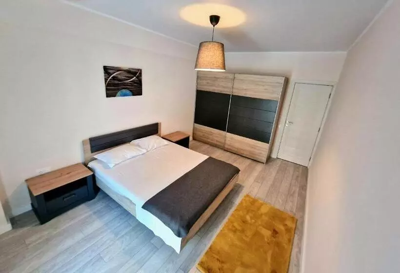 Aparthotel Gloris