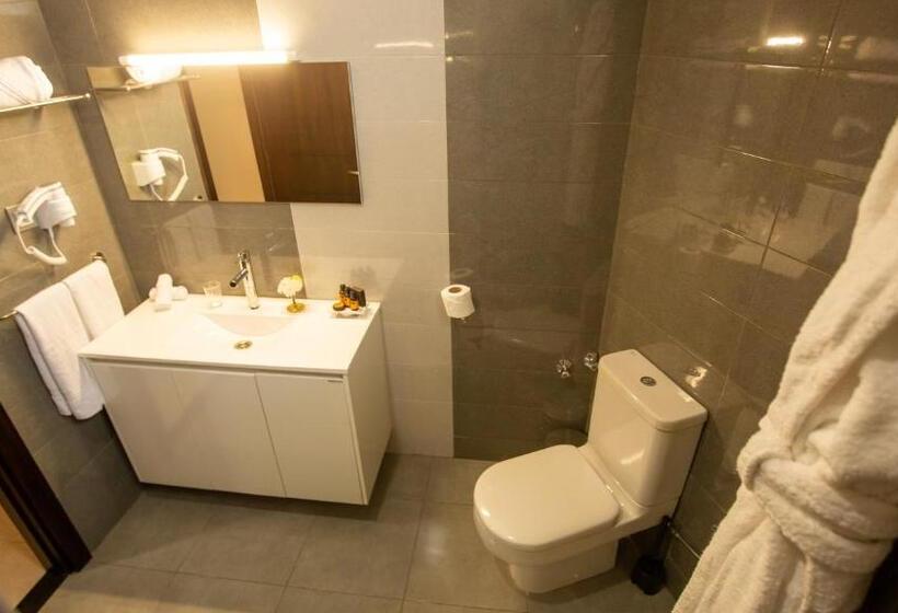 Fourteen Hotel Ain Sebaa