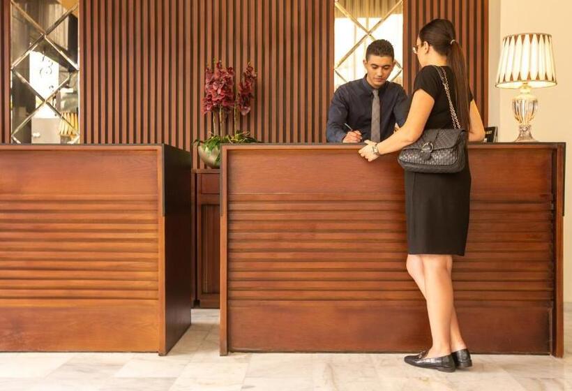 Fourteen Hotel Ain Sebaa