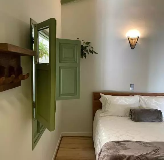 Hotelli Casa Dulces Del Jardín